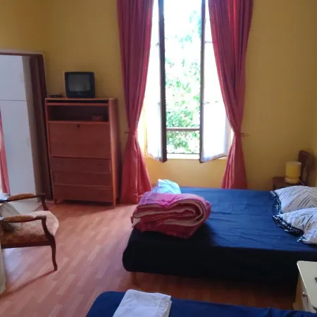 Les Hortensias Rez De Chaussee * 부르봉-레-뱅